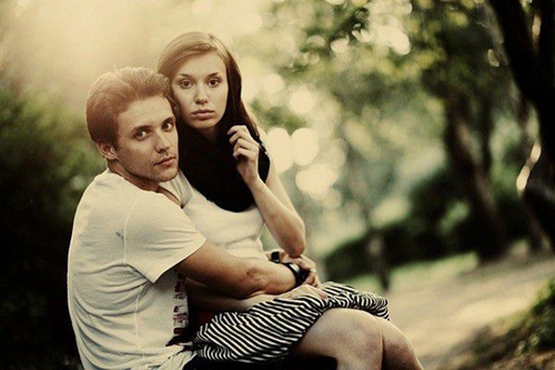 給女朋友的晚上問候短信大全怎么寫（給女朋友的晚上問候短信大全）