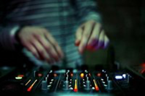 心情快樂甜蜜短句（15條快樂的甜蜜短信）