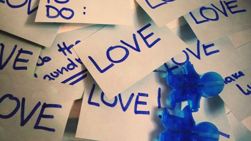 大量小球的小游戲是什么